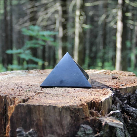 Shungite Pyramid 30mm - Purification, Protection and Stress - Crystal Healing - Gift Idea
